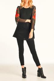  Floral Mesh Sleeve Top