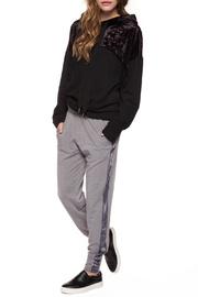  Side Velour Jogger