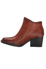  Rowell Ankle Boot