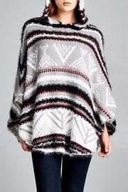  Geometric Hooded Poncho