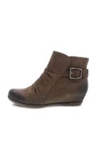  Lia Nubuck Bootie
