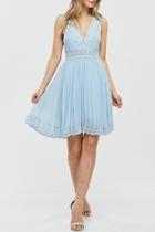  Lace-and-pleats Dress
