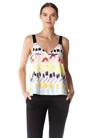  Sanne Tank