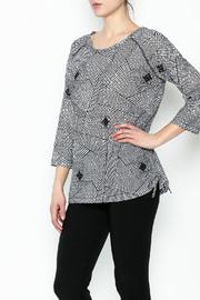  Unusual Raglan Top