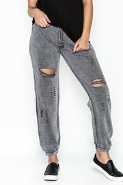  Ripped Sweatpant