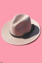  Soft Pink Hat