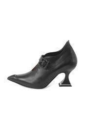  Fantine Leather Pump