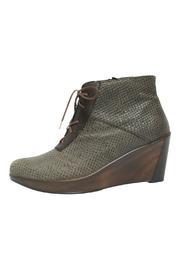  Nadine Wedge Bootie