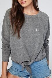  Give Love Tie-sweatshirt