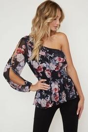  Asymmetrical Floral Blouse