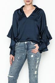  Muffled Sleeved Top