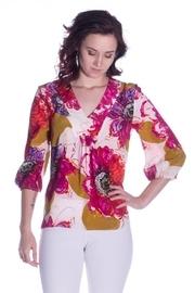  Bold Women's Blouse