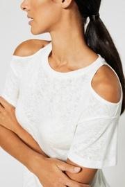  Agnes Tee