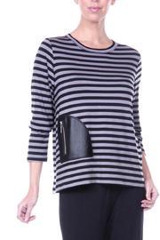  Front Pocket Top