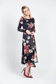  Floral Dip Dress