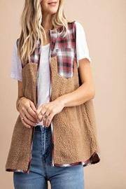  Fluffy-fur Plaid Vest