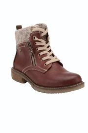  Fashionable Walking Booties