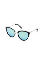  Every Little Thing Sunnies