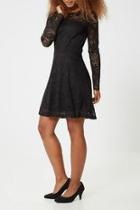  Celeb Lace Dress