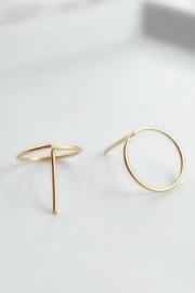  Circle Studs