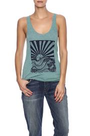  Energy Waves Tank