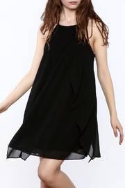  Flowy Sleeveless Dress