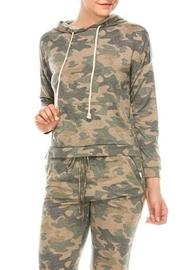  Camo Drawstring Hoodie
