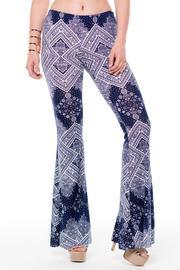  Printed Flare Pants
