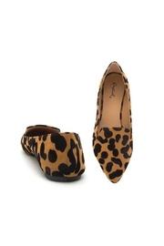  Leopard Flat