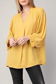  Collar V-neck Top