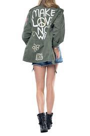  Parka Graffiti