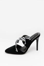  Bow Heel