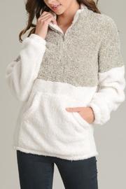  Two-tone Fuzzy Pullover