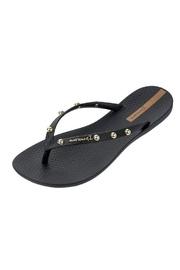  Wave Studs Sandals