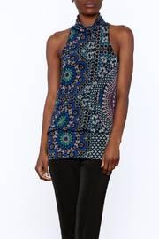  Abbey Abstract Top