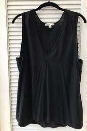  Black Flowing Tank