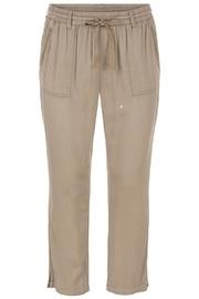  Laid-back Drawstring Capri