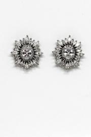  Oval Embellished Studs Earrngs