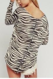  Zebra Sweater