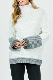  Textured Coloblock Sweater