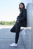  Stripe Suit