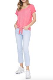  Lou Tie Tee
