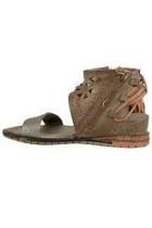  Petrona Wedge Sandal