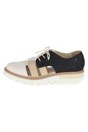  Verse Shoe