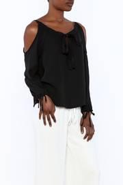  Black Cold-shoulder Blouse