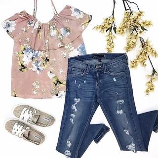  Rose Floral Print Top