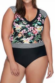  Plus One Piece