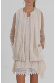  Kim K Vest
