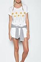  Janie Daisy Tee