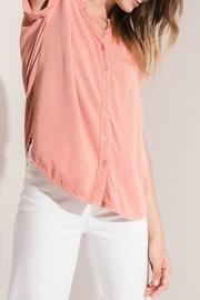  Pillar Button Down